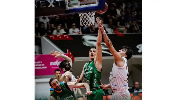 Aliağa Petkimspor evinde Bursapor'a kaybetti