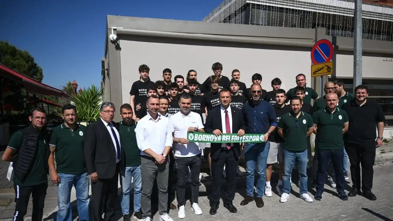Başkan Eşki’den genç basketbolculara destek ziyareti haberinin görseli