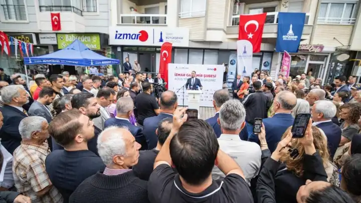 İzmir’de halkın marketi büyüyor! İZMAR'ın yeni şubesi Gaziemir’de hizmete girdi