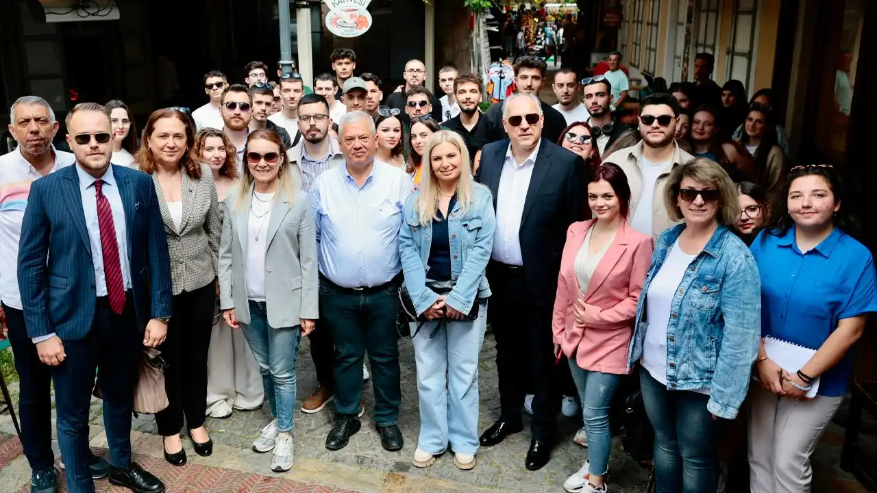 Başkan Mutlu Kosovalı öğrencilerle bir araya geldi haberinin görseli