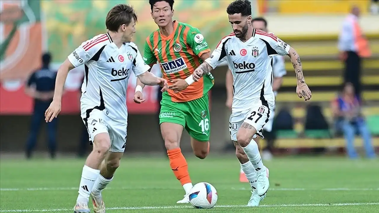 Beşiktaş Alanya'da 1-1 beraberlik aldı haberinin görseli