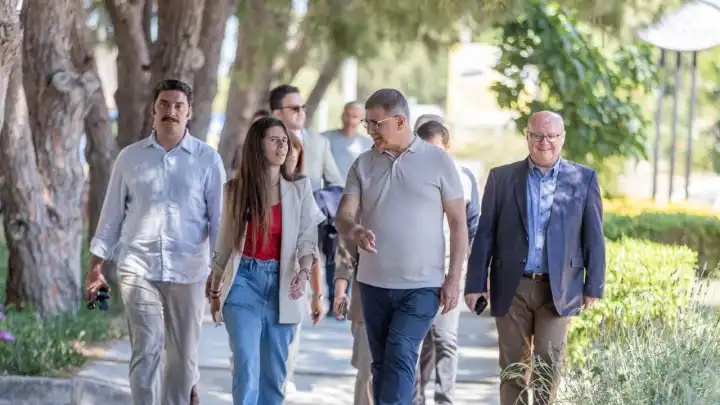 Genç tasarımcılar İzmir’i güzelleştiriyor