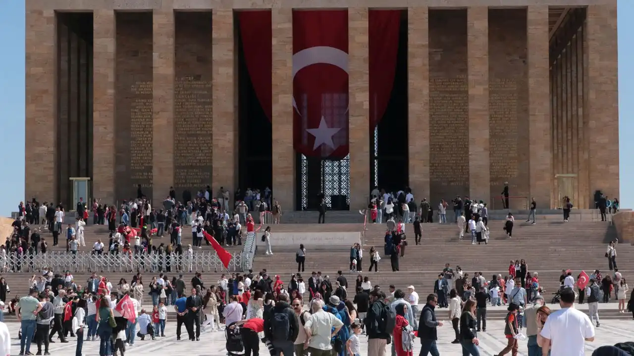 19 Mayıs’ta Anıtkabir’e ziyaretçi akını haberinin görseli