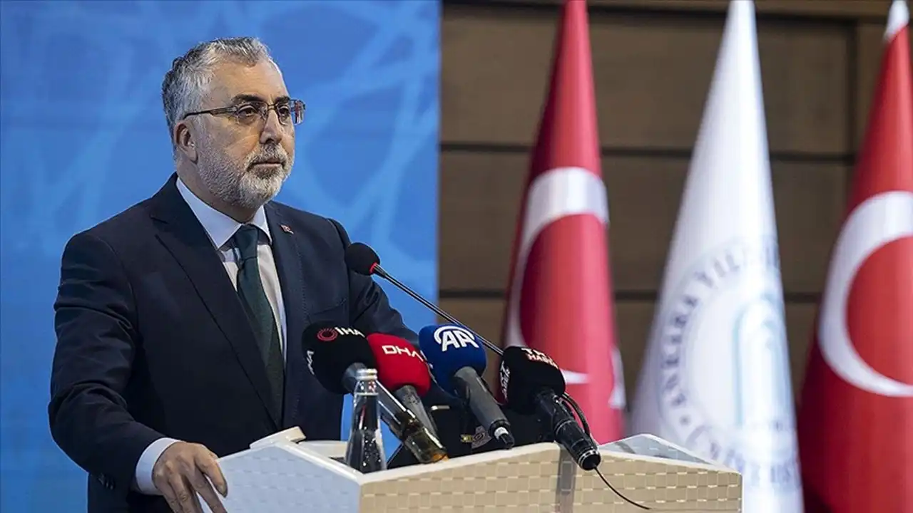 Bakan Işıkhan: Metal sektörü, ihracatın yüzde 40'ını tek başına karşılıyor haberinin görseli
