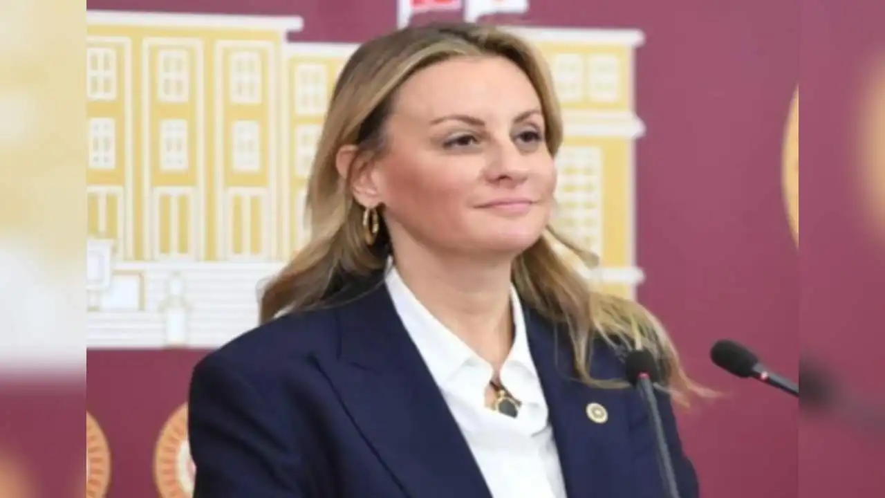 Seda Kaya Ösen CHP’ye geçti! haberinin görseli