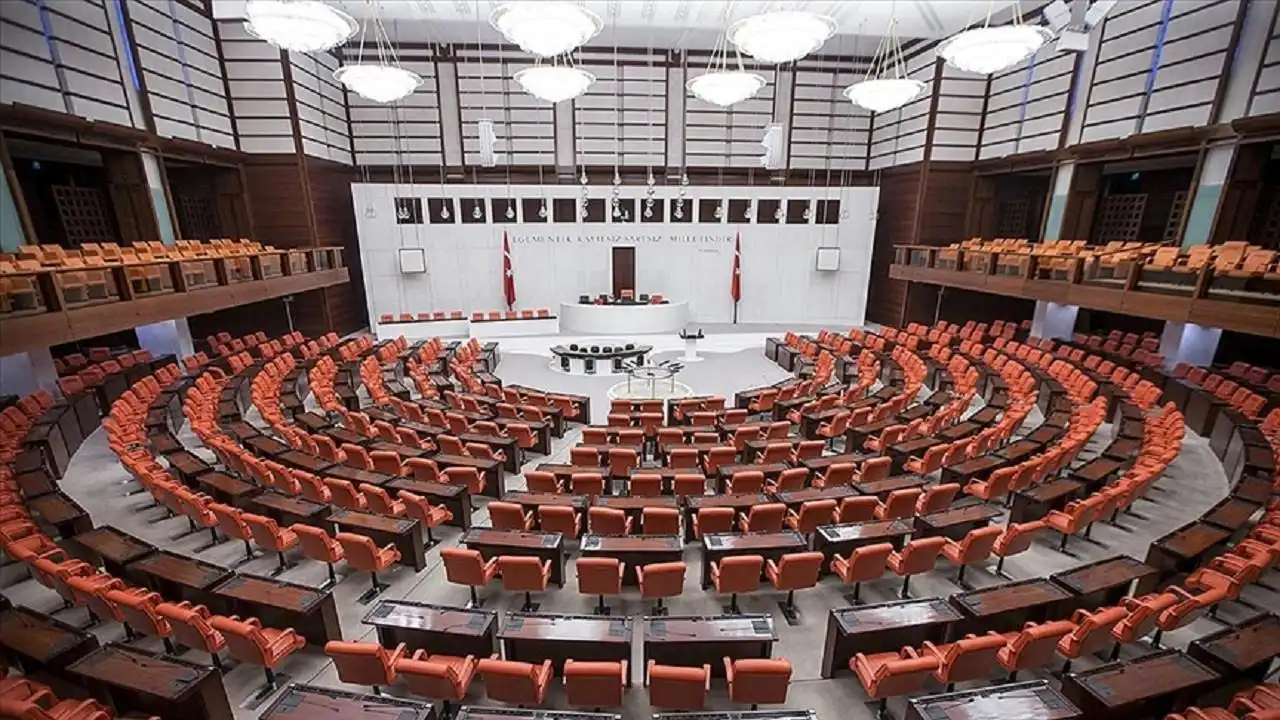 Eşitlik için Kadın: Anayasaya, hukuka ve Meclis’in bağımsızlığına yönelmiş açık bir müdahale haberinin görseli