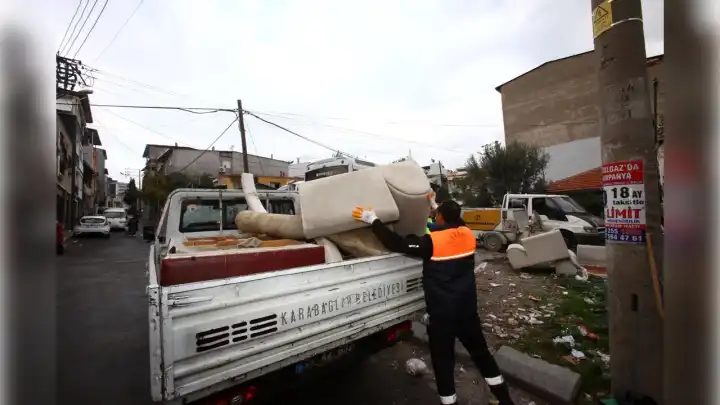 Karabağlar'da çevre kirliliğine karşı mücadele
