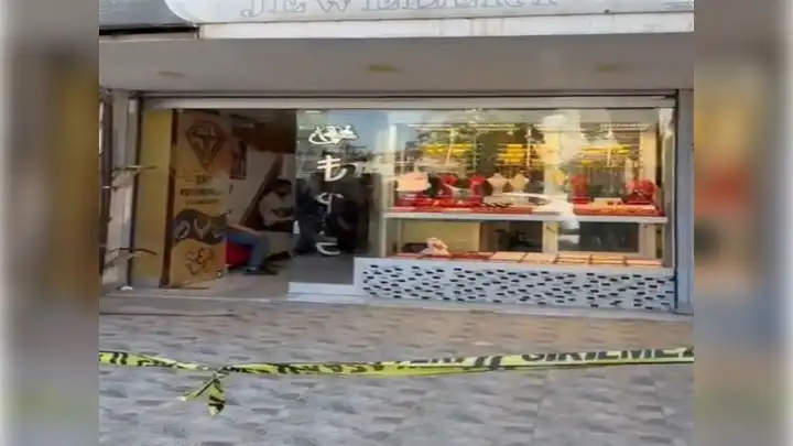 Kuyumcu dükkanına silahlı saldırı