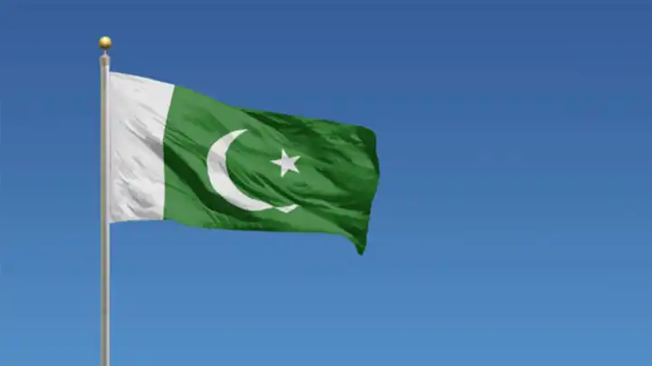 Pakistan'da bombalı askeri okul otobüsüne saldırı: 4 çocuk hayatını kaybetti