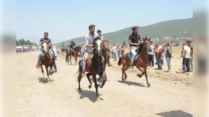 Torbalı'da Rahvan At Yarışı