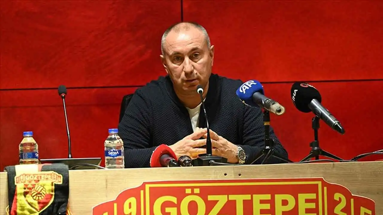 Göztepe Teknik Direktörü Stoilov'dan taraftarlara Galatasaray maçına davet haberinin görseli