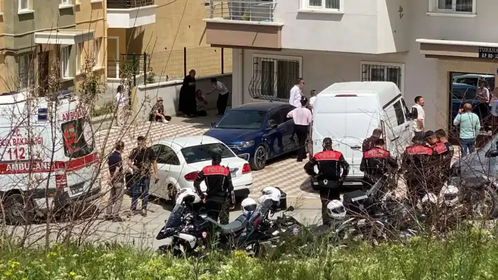 Lise öğrencisi evinde başından vurulmuş halde ölü bulundu