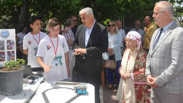 TÜBİTAK Bilim Fuarı’nda genç beyinlerden yaratıcı projeler