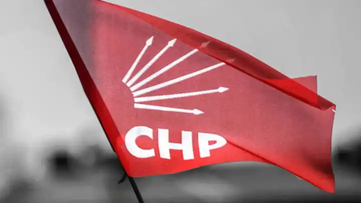 CHP Karabağlar’da yönetim çatlağı derinleşiyor