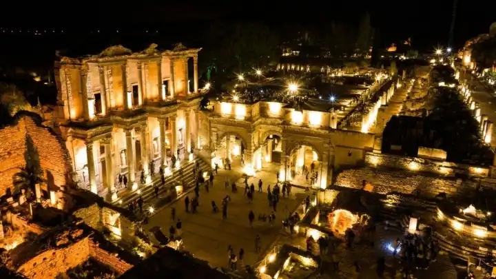 Efes Antik Kent Geceleri başlıyor! Efes’te hangi konserler var, saat kaça kadar?