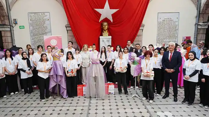 Liseler arası drapaj yarışması gerçekleştirildi