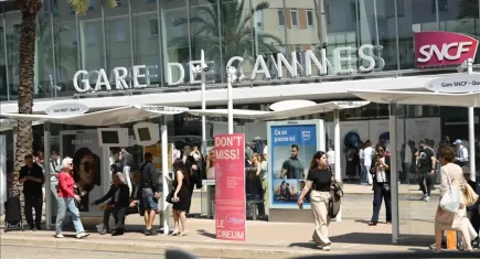 Cannes Film Festivali kapanış töreninde elektrik kesintisi krizi