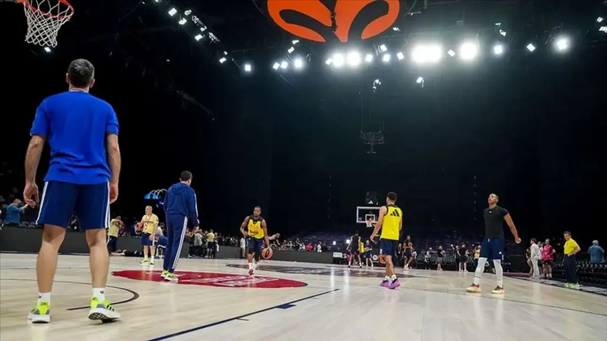Fenerbahçe Beko, şampiyonluk maçına hazır haberinin görseli