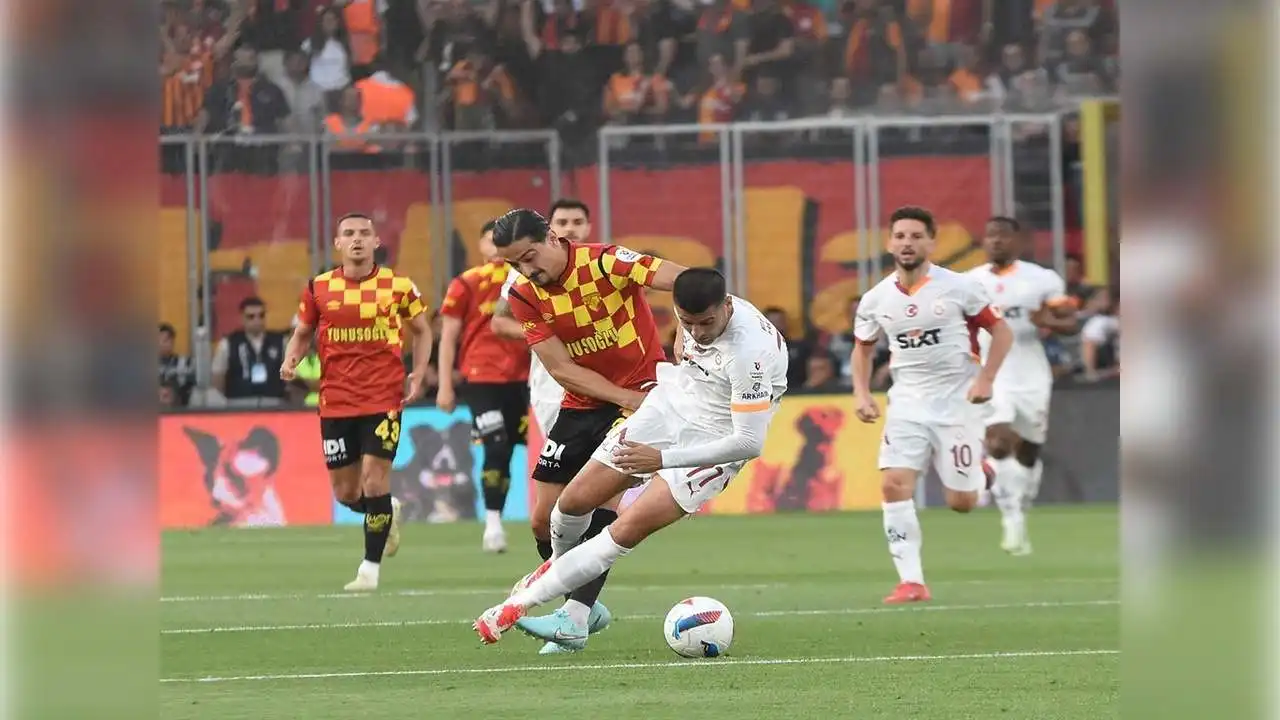 Göztepe ile Galatasaray ilk yarıda golsüz berabere haberinin görseli