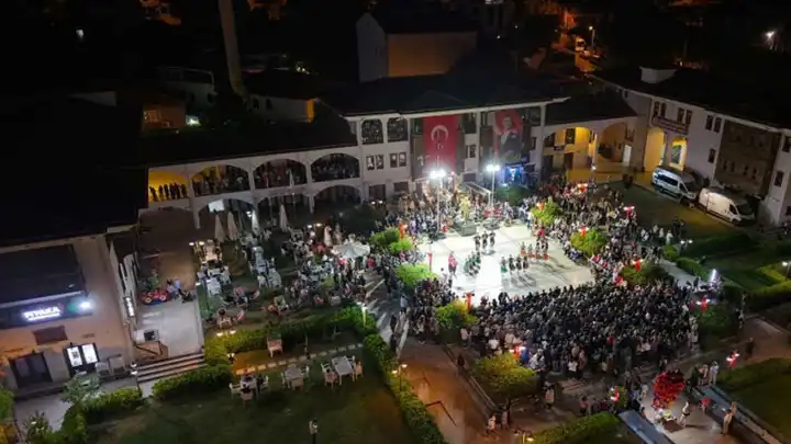 Menderes’te Mandalina Çiçeği Festivali coşkuyla kutlandı
