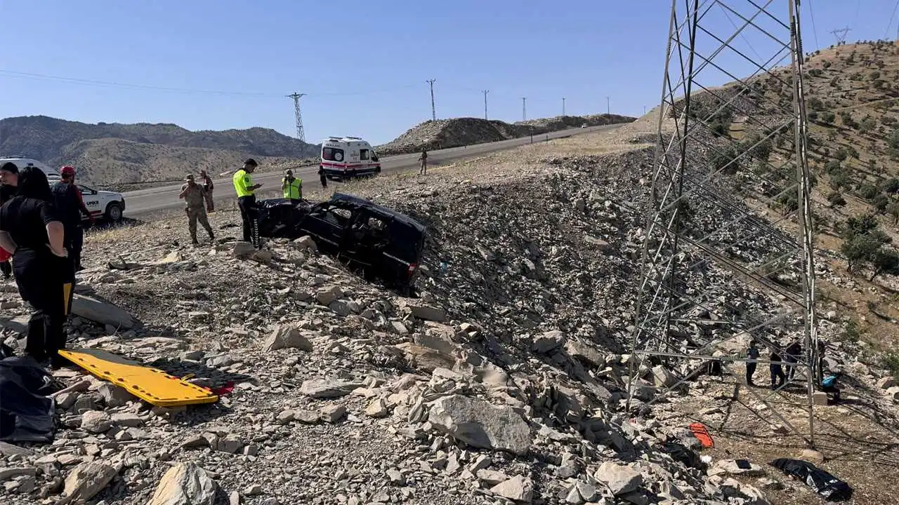 Şırnak’ta kaza: Aynı aileden 3 kişi hayatını kaybetti haberinin görseli