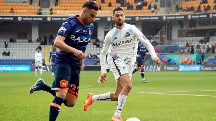 Adana Demirspor 10 kişiyle 3 puanı aldı