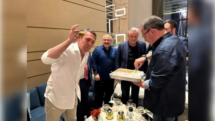 Ali Koç'a baklava ikramı
