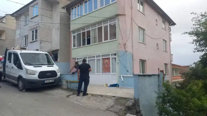 Balıkesir'de ev sahibi kiracısını öldürdü haberinin görseli