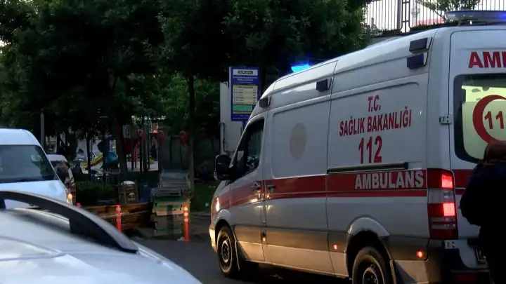 Polisin kullandığı biber gazı pazardaki vatandaşları etkiledi
