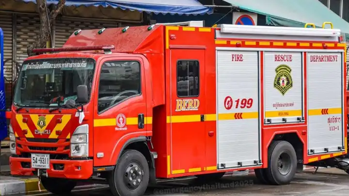 TIR ile akaryakıt tankeri çarpıştı: 600 litre benzin yola döküldü!