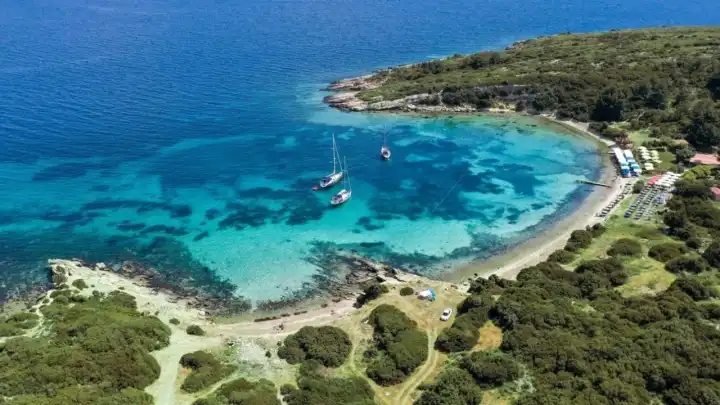 Urla bile bu güzelliği unutmuş olabilir! Burayı az kişi biliyor ama… Gidenin aklı hep burada kalıyor