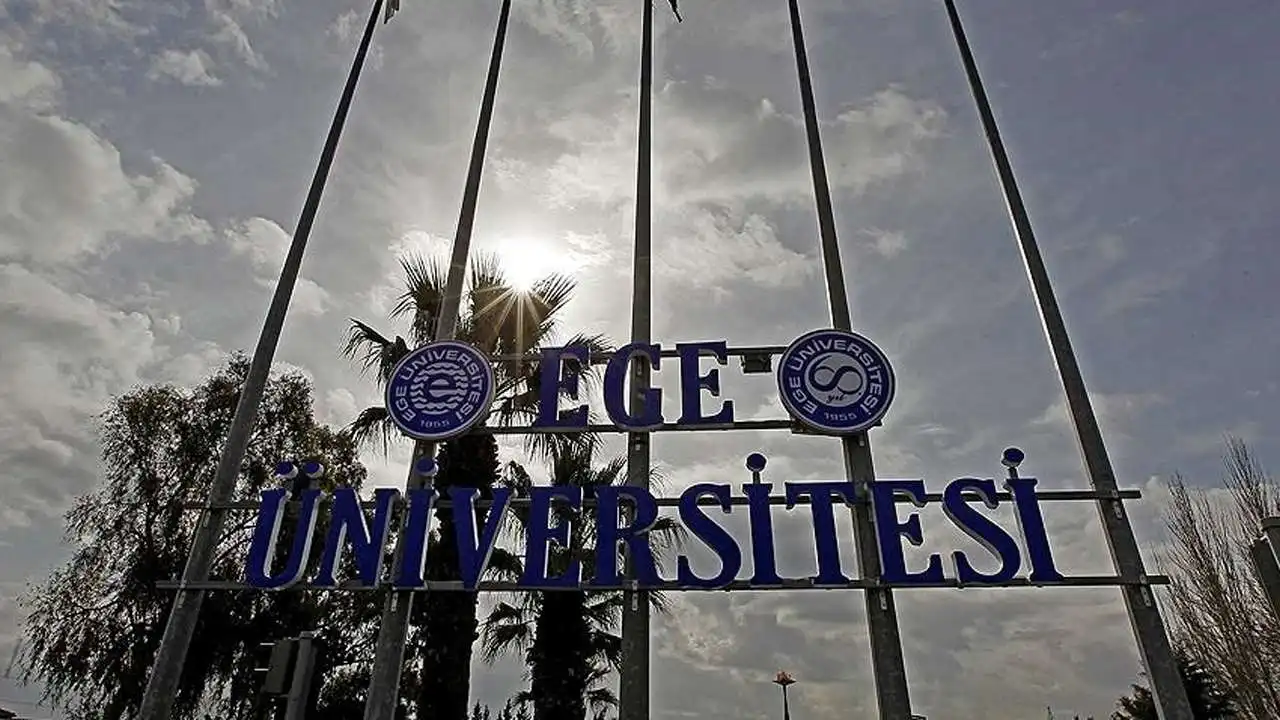 Ege Üniversitesi'nde sahte diploma skandalı! haberinin görseli