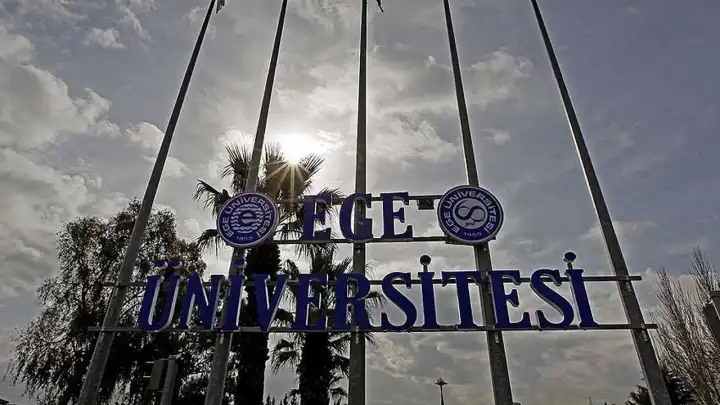 Ege Üniversitesi'nde sahte diploma skandalı! haberinin görseli
