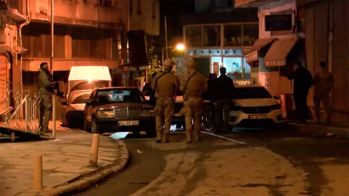 Eğlence mekanına el bombalı saldırı: 3’ü ağır 7 kişi yaralandı