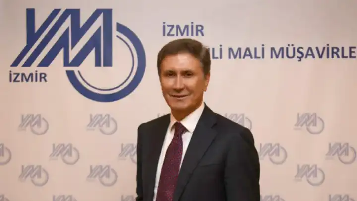 İzmir YMMO’da Yaşar Zengin güven tazeledi