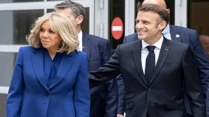 Macron'dan tokat cevabı: Sadece şakalaşıyorduk!
