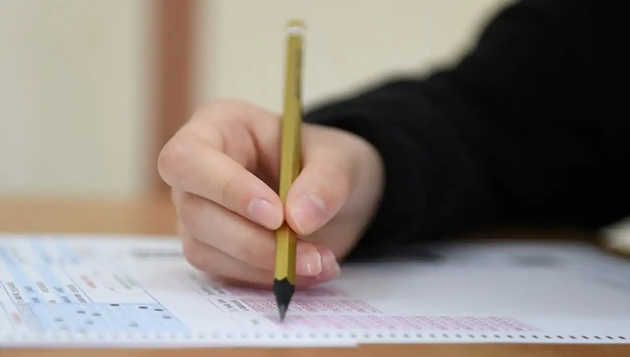 Valilikten e-YÖKDİL adaylarına önemli duyuru haberinin görseli