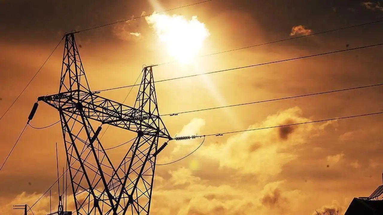 28 Mayıs İzmir elektrik kesintisi: Bu ilçeler saatlerce elektriksiz kalacak! haberinin görseli