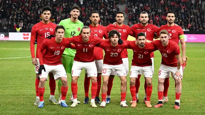 A Milli Futbol Takımı'nın ABD ve Meksika maçlarının aday kadrosu açıklandı