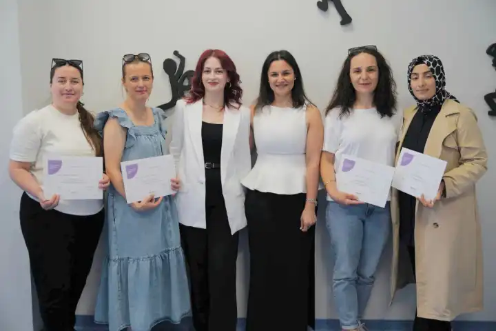 Aliağa Belediyesi ile AÇEV arasında iş birliği: Anneler için Destek Programı Başarıyla tamamlandı