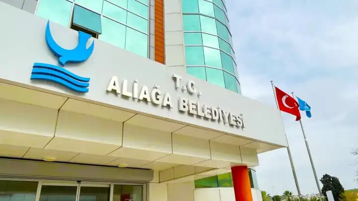 Aliağa’da mahkeme kararı yok sayıldı: Belediye arazisi elden ele geçti
