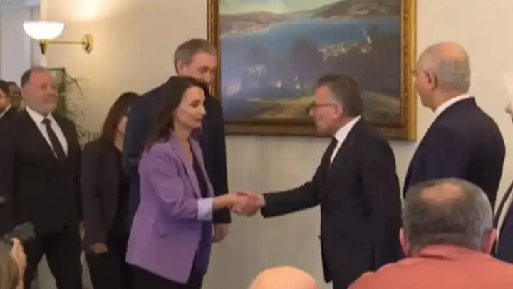 DEM Parti, TBMM'de AK Parti'yi ziyaret etti