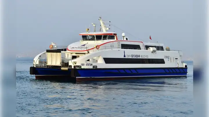 İzmir'de vapur seferlerine ek sefer düzenlemesi