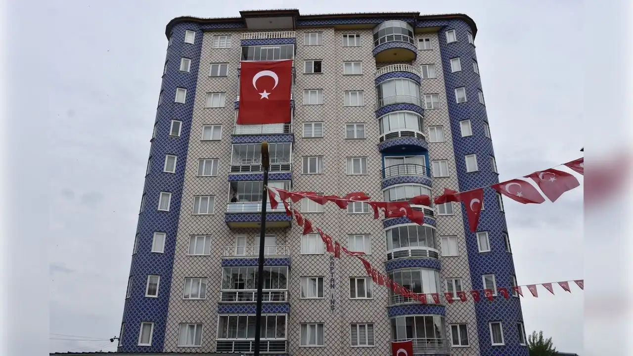 Jandarma Astsubay Kıdemli Çavuş Emre Polat şehit oldu haberinin görseli