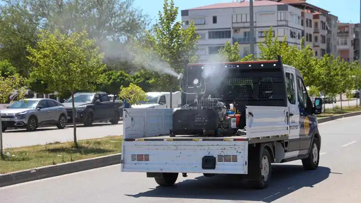 Buca Belediyesi’nden ilaçlama seferberliği