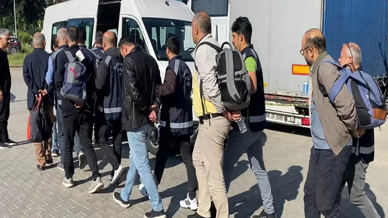 Döner zincirine FETÖ operasyonu: 7 şüpheli adliyede haberinin görseli