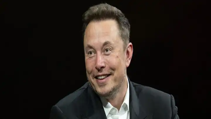 Elon Musk'tan şok karar!