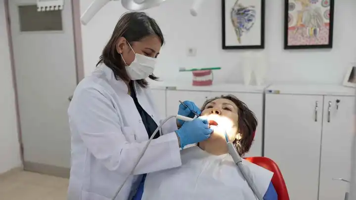 Konak’ta ücretsiz diş sağlığı hizmeti başladı