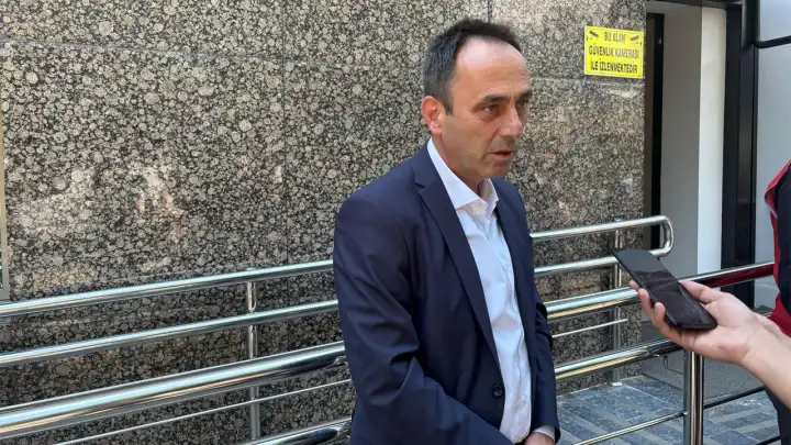 TİS Daire Başkanı'ndan çağrı: Anlaşma olmazsa grev halayı devam eder