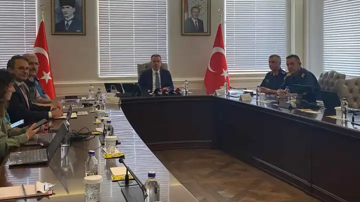 Vali Elban: Orman yangınlarıyla mücadelede İzmir hazır durumda
